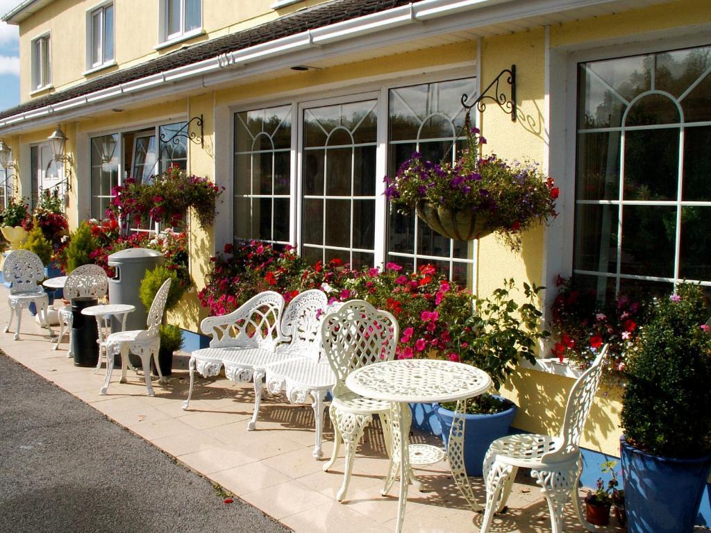 Teach Na Coiribe B&B Castlegar Exterior photo