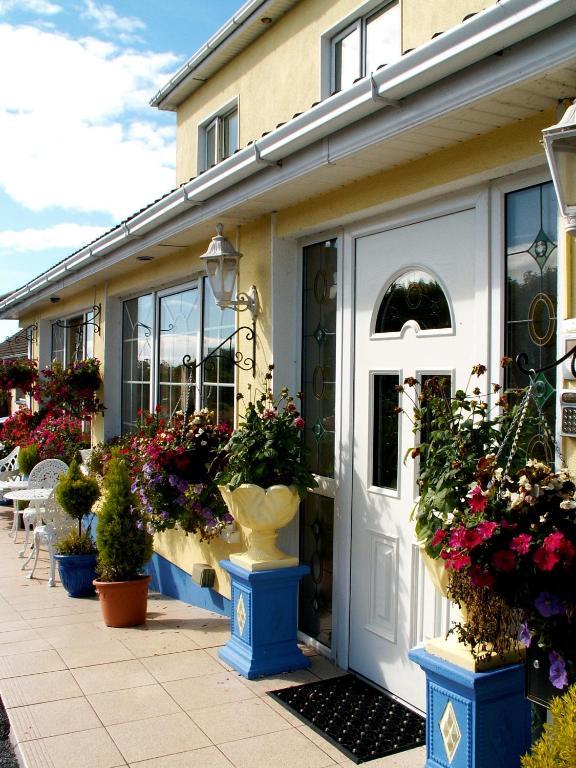 Teach Na Coiribe B&B Castlegar Exterior photo