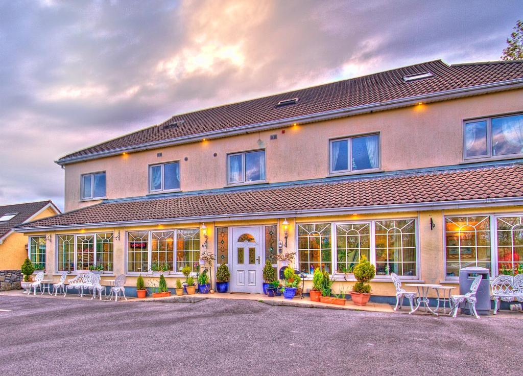 Teach Na Coiribe B&B Castlegar Exterior photo